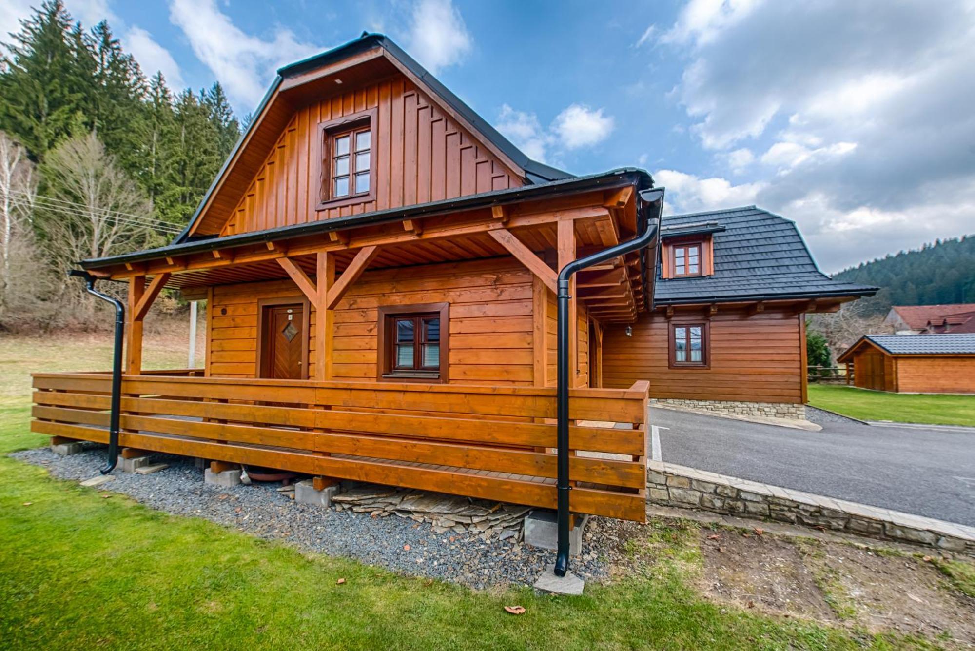 Valassky Dvur Velké Karlovice Esterno foto
