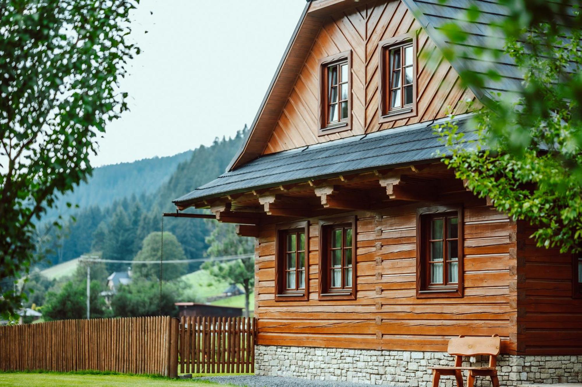 Valassky Dvur Velké Karlovice Esterno foto